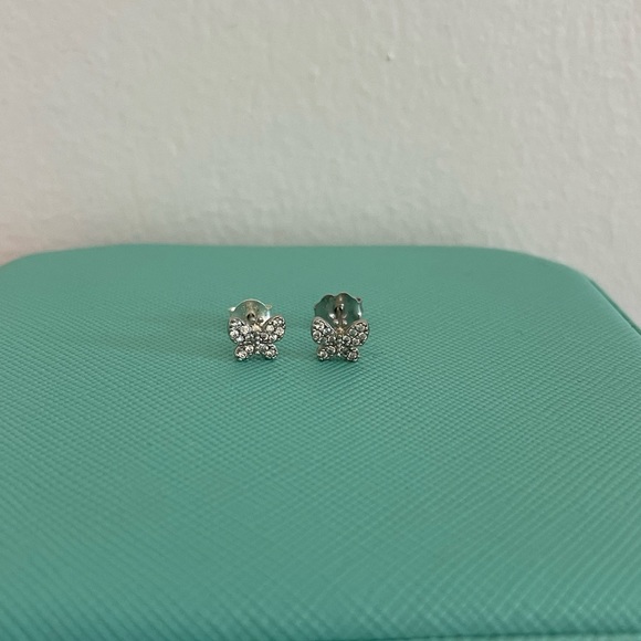 Sterling silver butterfly studs - Picture 2 of 2